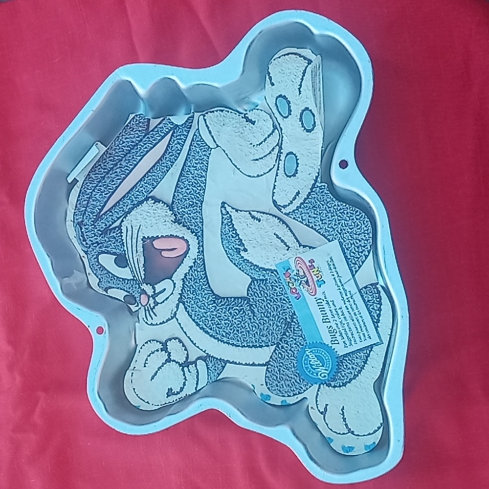 1996 Warner Brothers Bugs Bunny Wilton Cake Pan